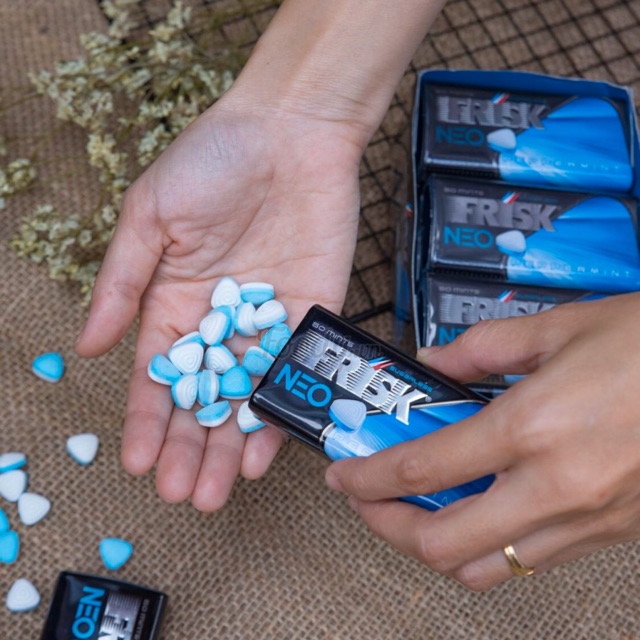 Shop bán Frisk Neo Peppermint kẹo ngậm BJ bạc hà kẹo phòng the Nhật Bản kẹo tình yêu hộp 50 viên tốt nhất Shop bán Frisk Neo Peppermint kẹo ngậm BJ bạc hà kẹo phòng the Nhật Bản kẹo tình yêu hộp 50 viên tốt nhất