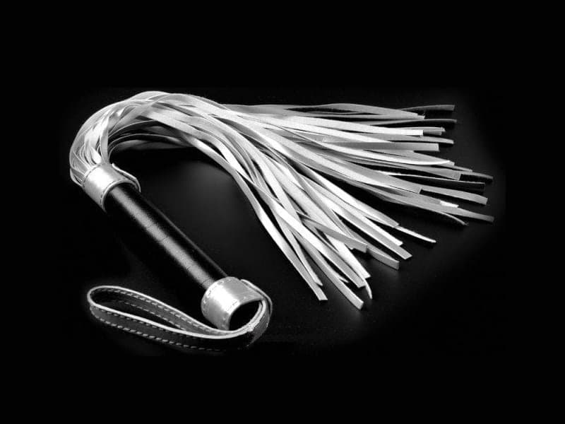  Giá sỉ Roi Da R White – Đồ Chơi Người Lớn Bạo Dâm Mới Ra Mắt - SHP1028 mới nhất